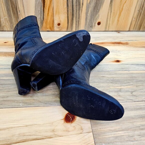 Preview International Heeled Black Leather Bootie - Picture 6 of 8